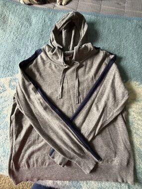 Liz Claiborne Women’s Gray Hoodie Sweater Size XL